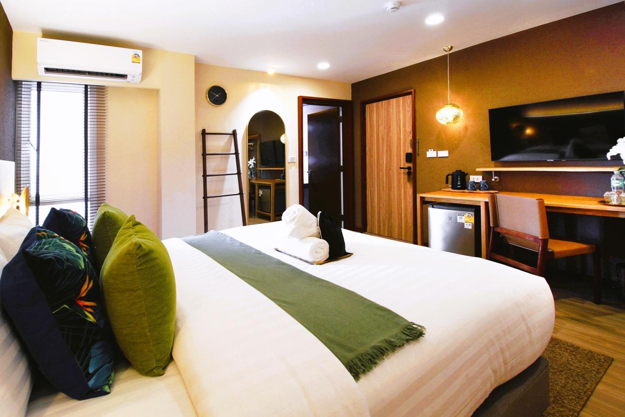 Mybed Chonburi Hotel Exterior photo